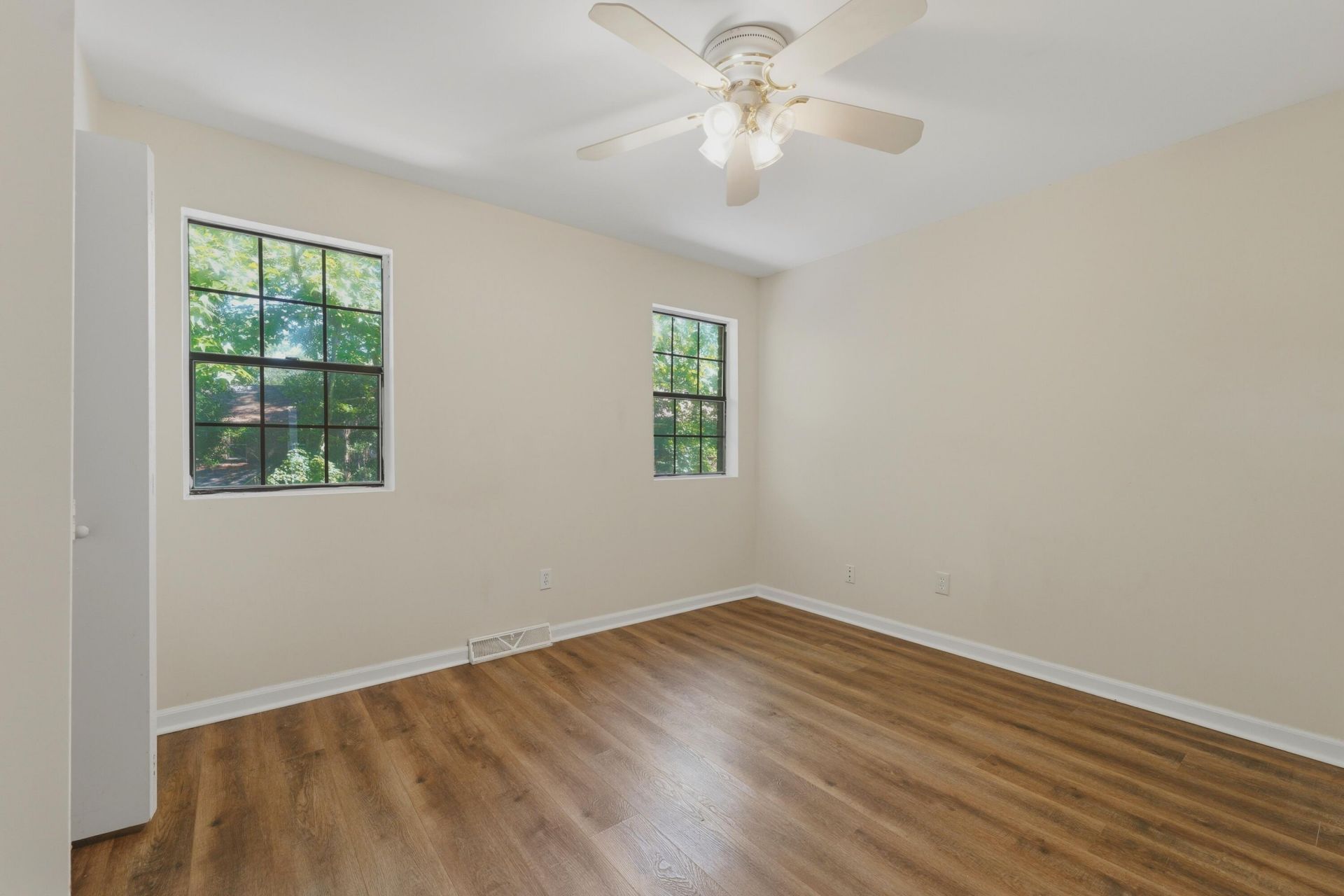 104 Muir Court Photo 15