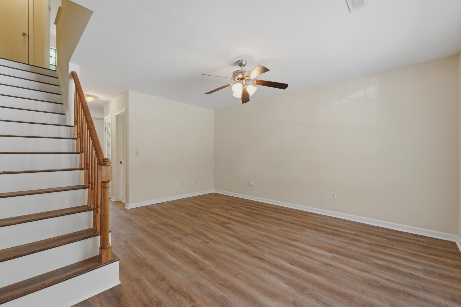 104 Muir Court Photo 7