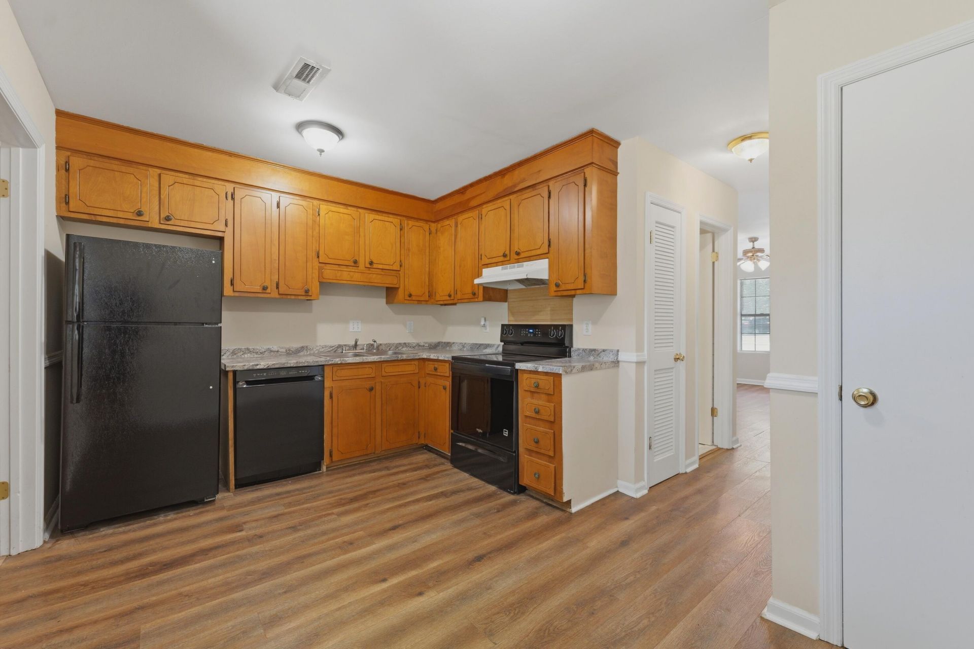 104 Muir Court Photo 9