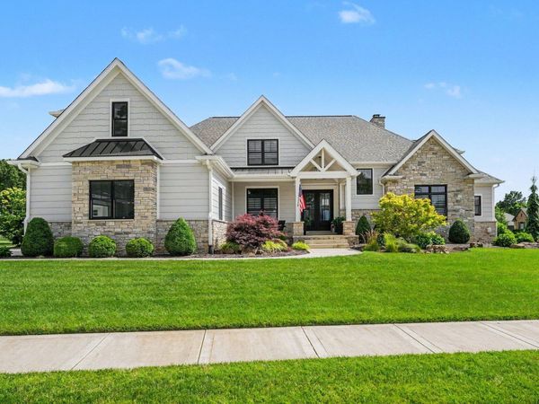 3357 Trentino Court, Valparaiso, IN 46385