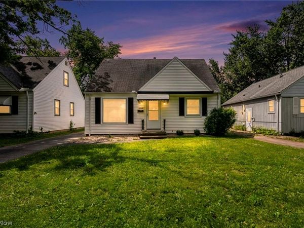 18401 Parkmount Avenue , Cleveland, OH 44135