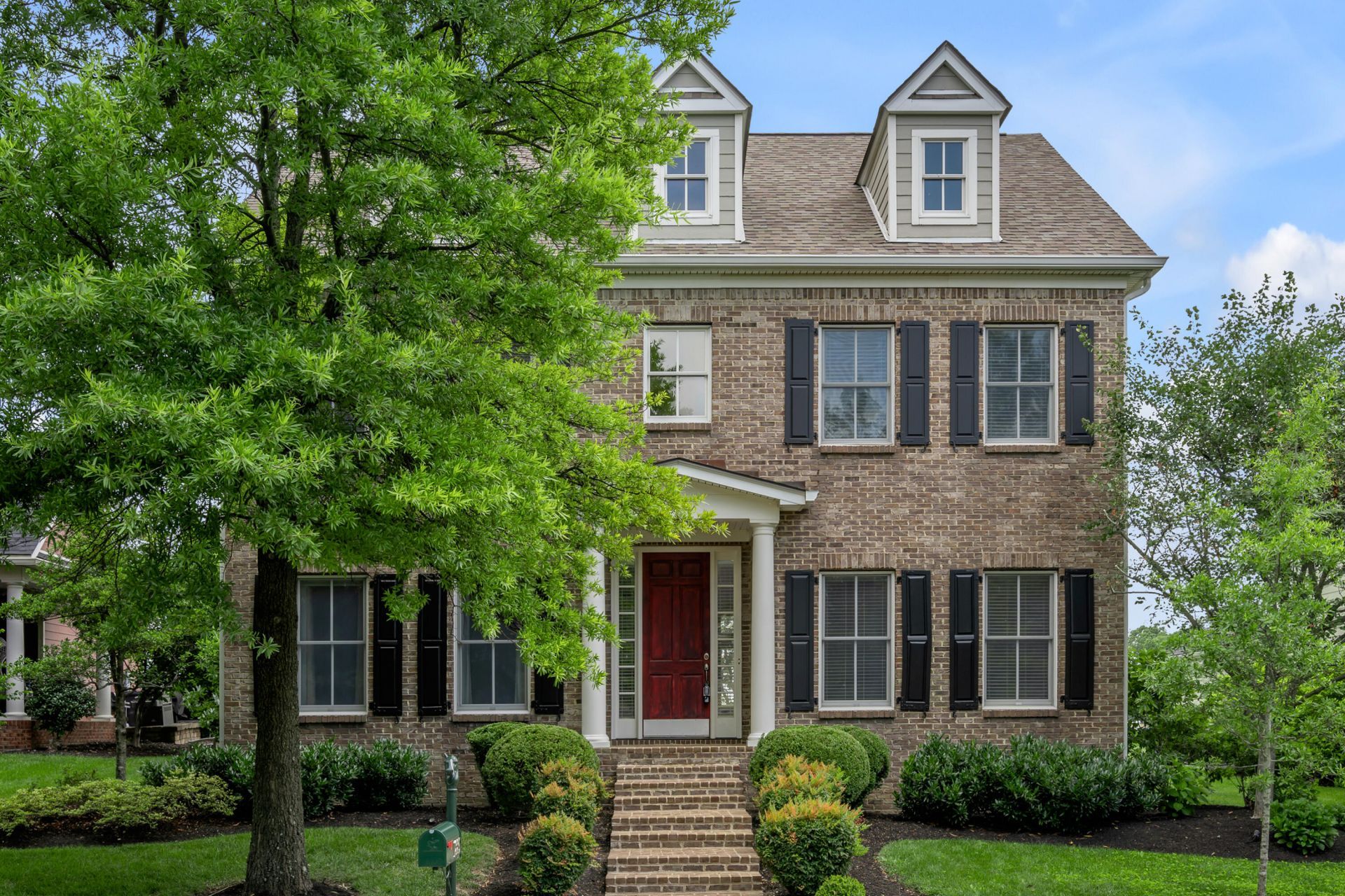 1885 Goodpaster Way, Lexington, KY 40505