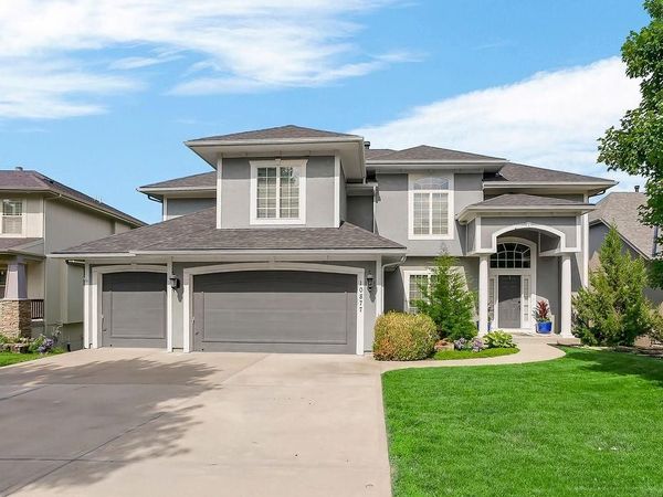 10877 S Barth Road, Olathe, KS 66061