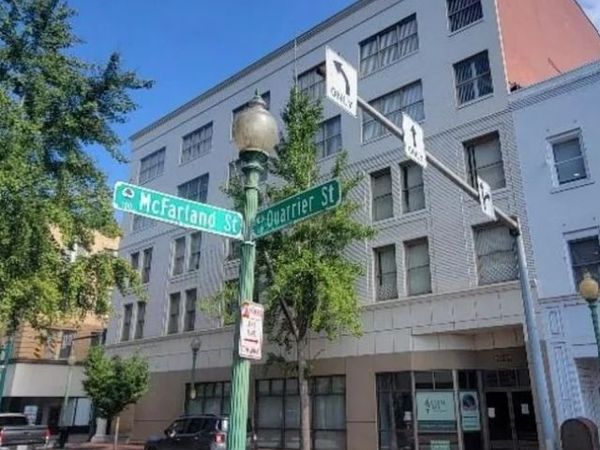 922 Quarrier Street, Charleston, WV 25301