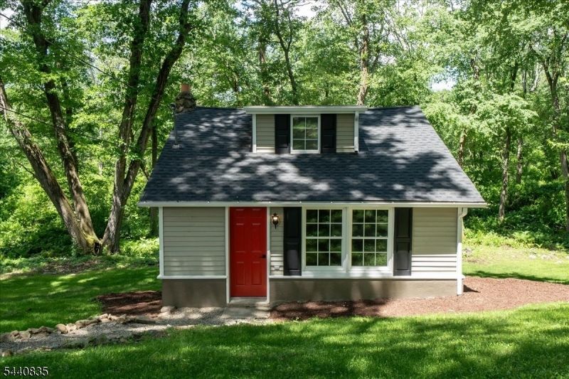 20 Kingsland Ave, Stanhope, NJ 07874 Main Photo