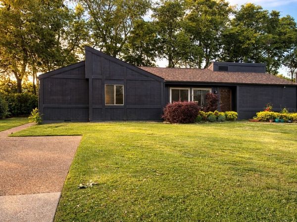 510 Doral Country Dr , Nashville, TN 37221