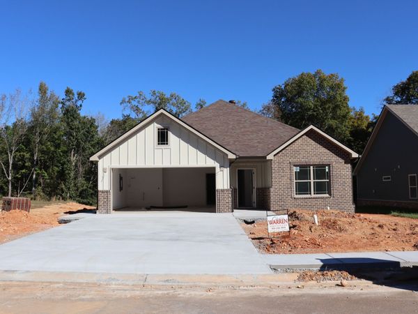 597 Willow Park Dr, Clarksville, TN 37043