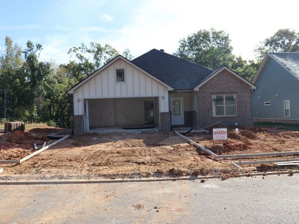 597 Willow Park Dr, Clarksville, TN 37043