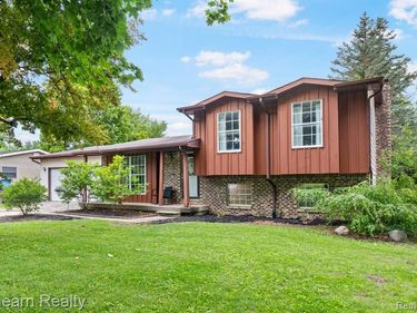 7156 Sharp Road, Mundy Twp, MI 48473