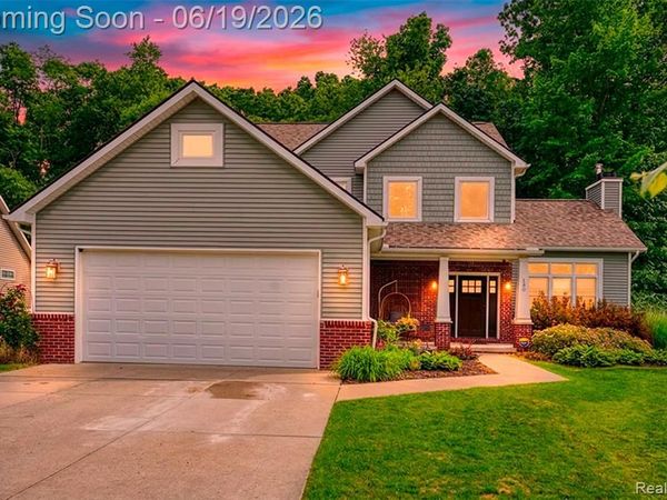 140 Skyline Drive, Oceola Twp, MI 48843
