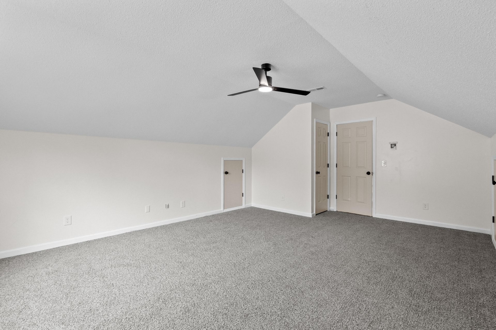 110 Lipman Street Photo 23