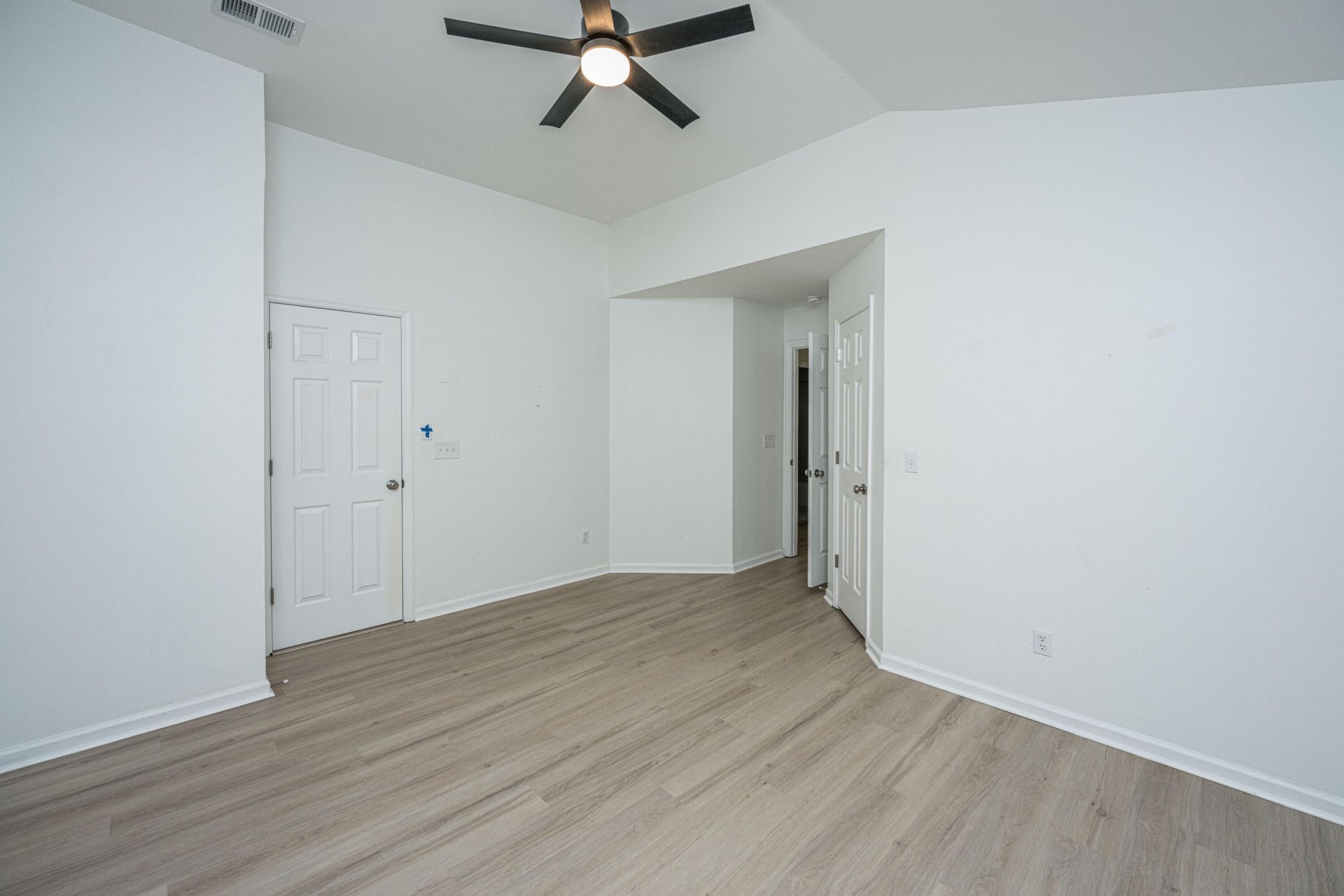 8506 Falling Leaf Lane Photo 11