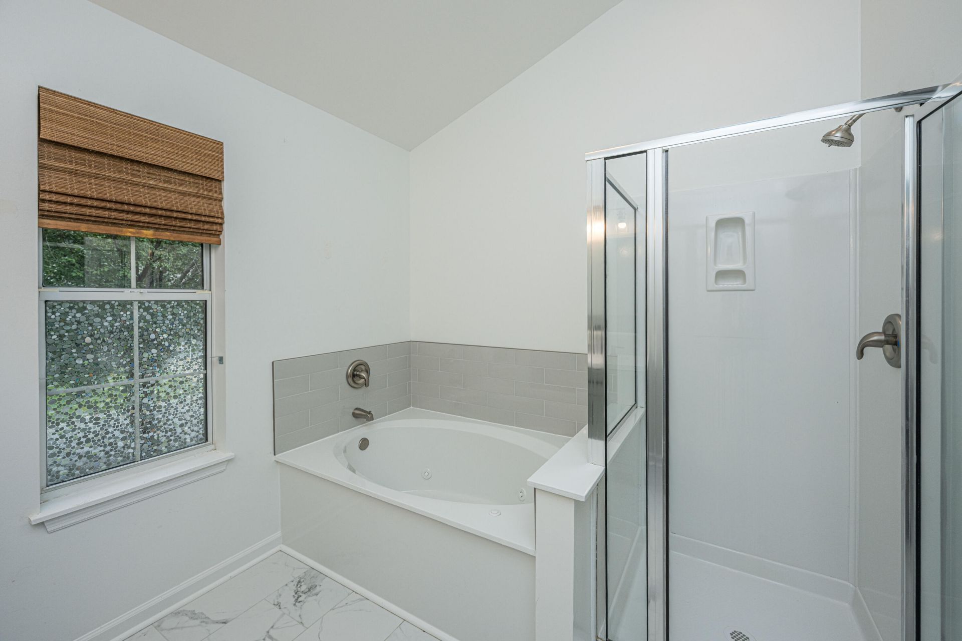 8506 Falling Leaf Lane Photo 13