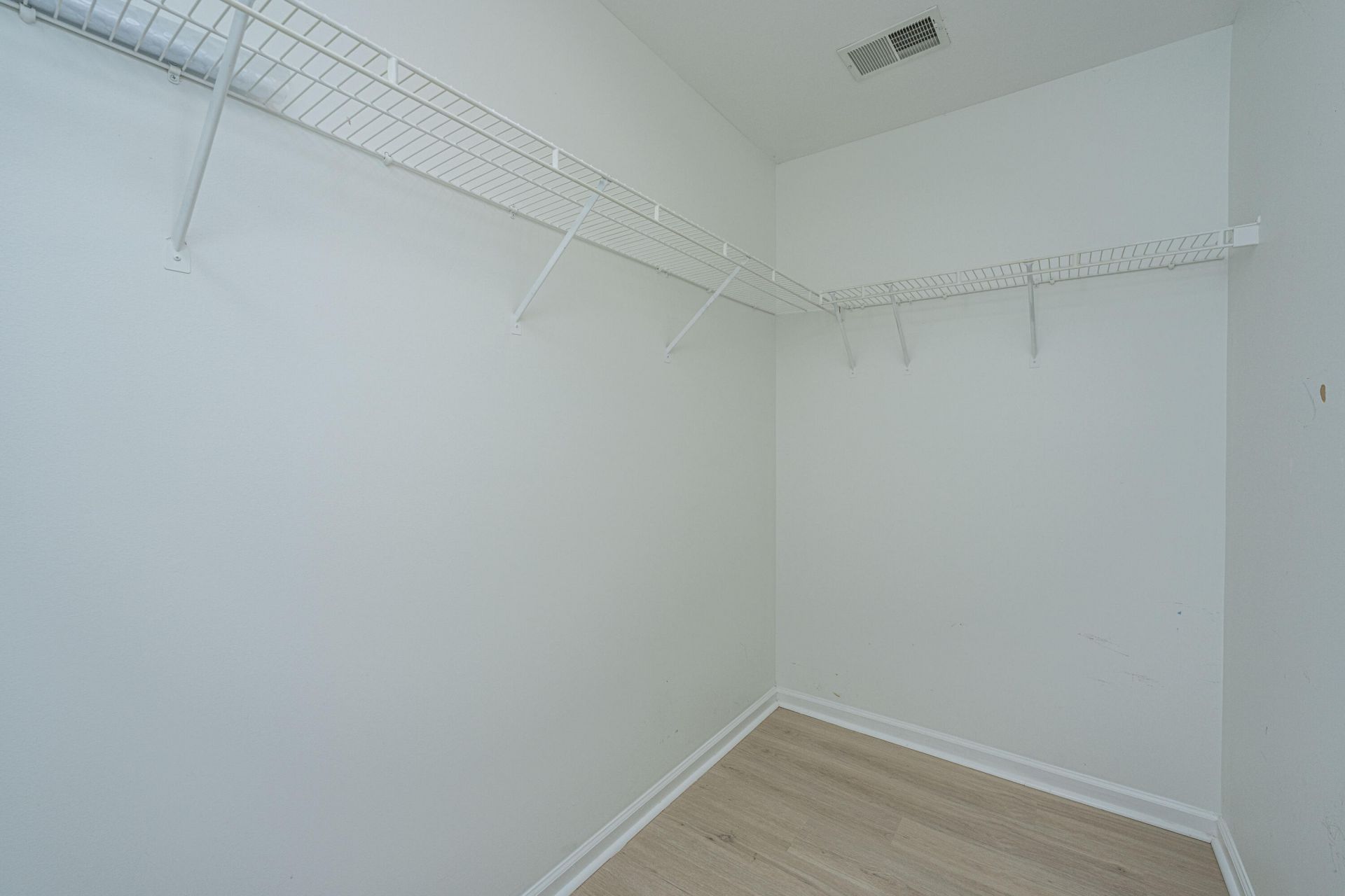 8506 Falling Leaf Lane Photo 14