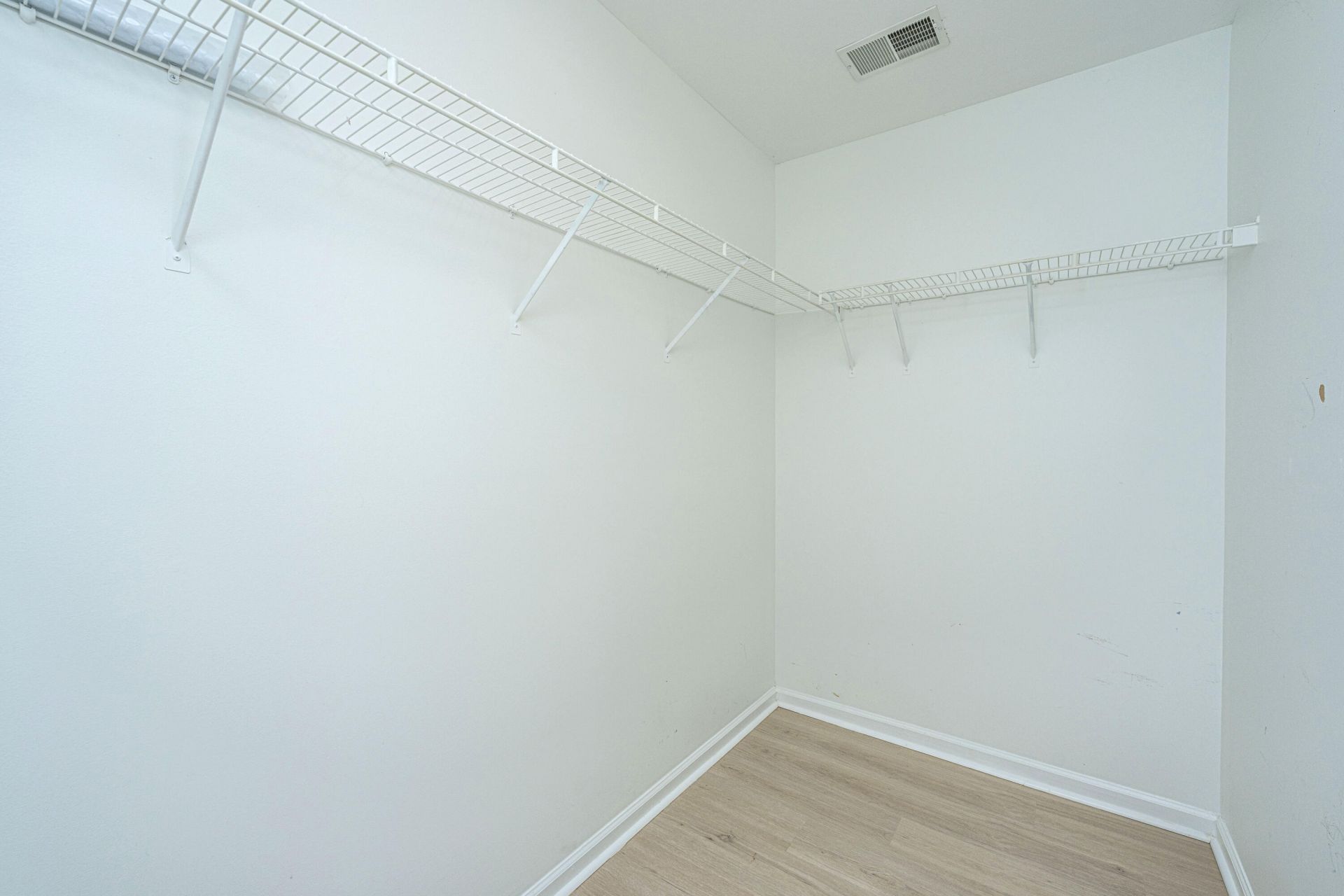 8506 Falling Leaf Lane Photo 17