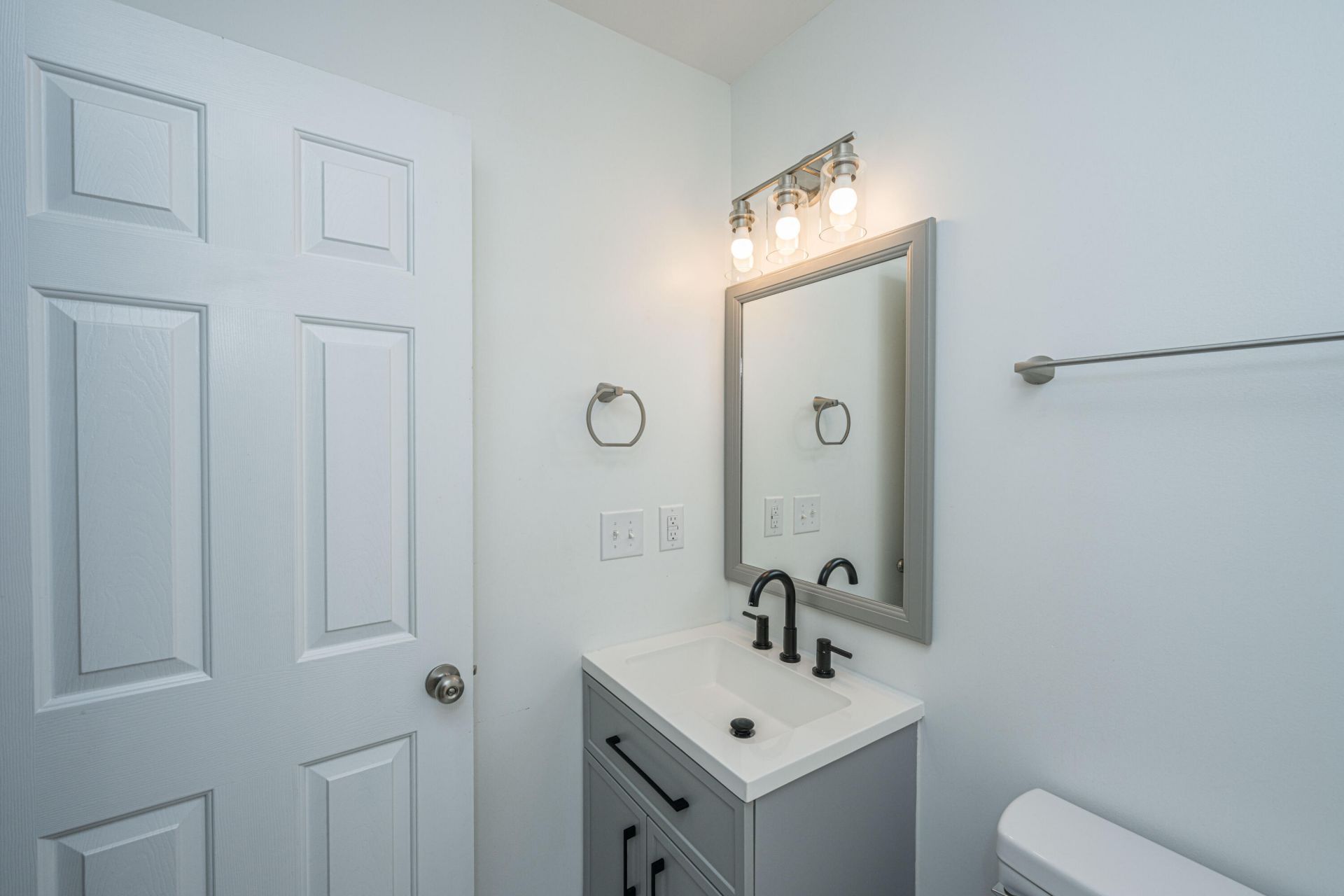 8506 Falling Leaf Lane Photo 19