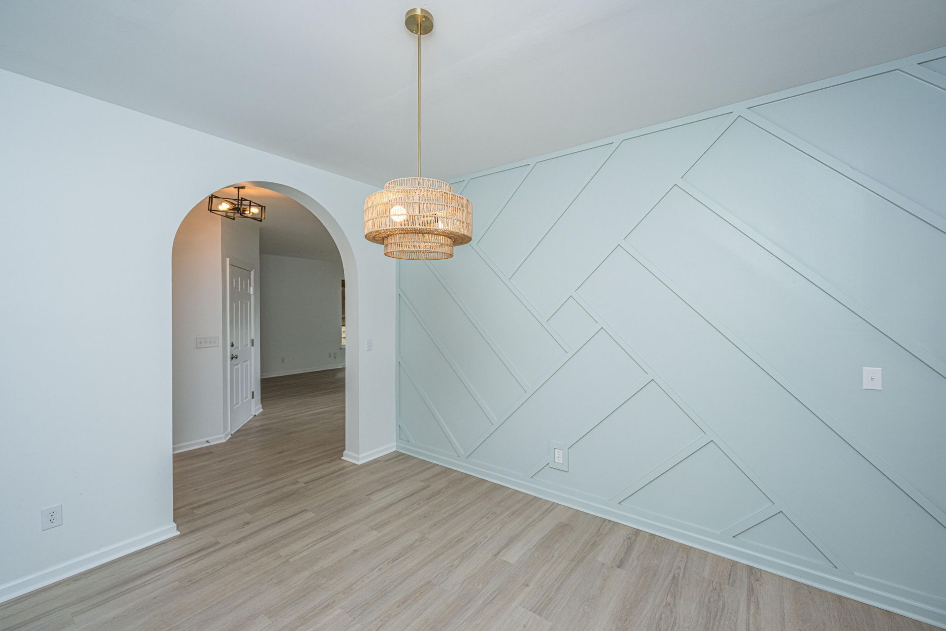8506 Falling Leaf Lane Photo 4
