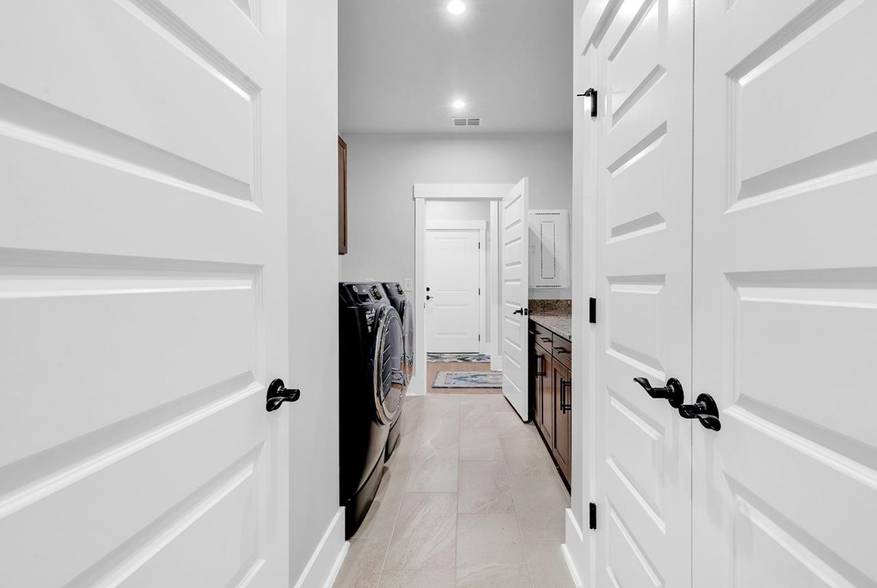 1565 Crested Iris Way  Photo 25