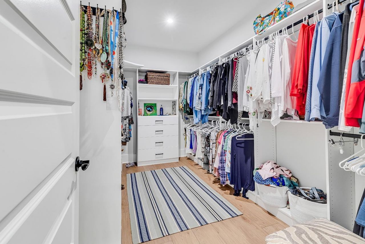 1565 Crested Iris Way  Photo 34