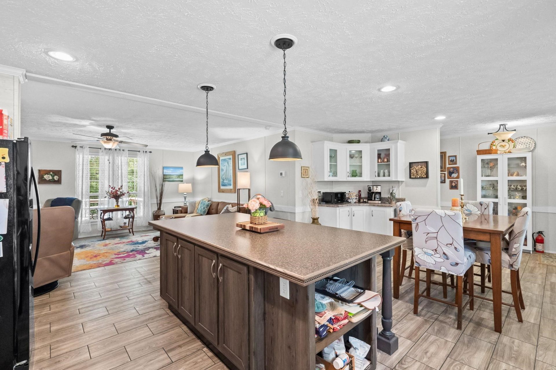 1105 Woodrow Ln. Photo 23