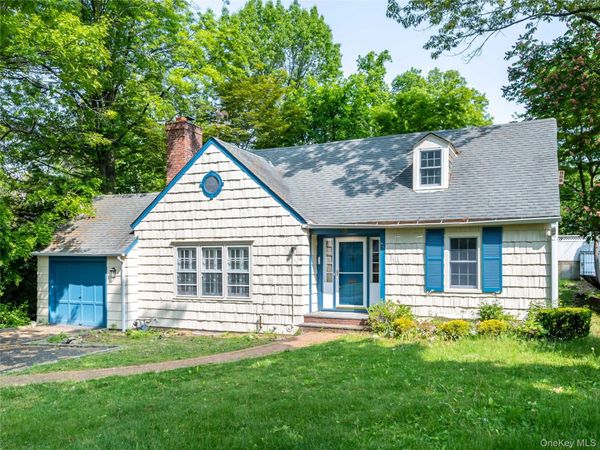 35 Bogart Avenue , Port Washington, NY 11050