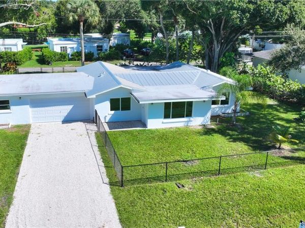 768 22nd Place, Unit A, Vero Beach, FL 32960