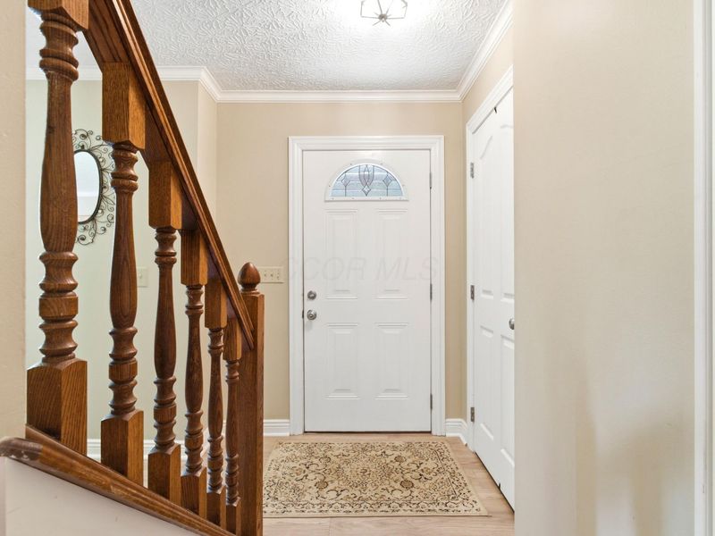 4899 Whisper Cove Court, Columbus, OH 43230 Photo 5