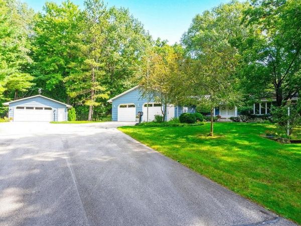 872 WINDING TRAIL, Oneida, WI 54155
