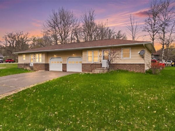 916-918 Michigan Street, Unit 1 & 2, Spooner, WI 54801