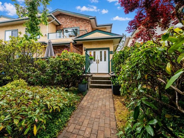 2235 Harbour Rd , Unit #10, Sidney, BC V8L 2P7