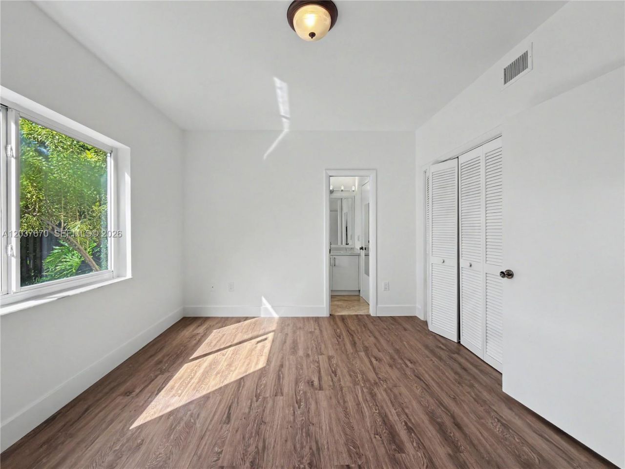4725 NW 104th Ave , Doral, FL 33178 Photo