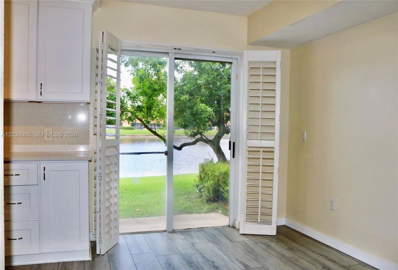 3486 Briar Bay Blvd, Unit 101, West Palm Beach, FL 33411 Photo