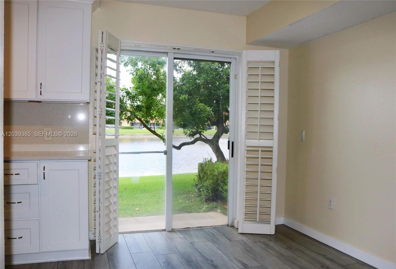 3486 Briar Bay Blvd, Unit 101, West Palm Beach, FL 33411 Photo