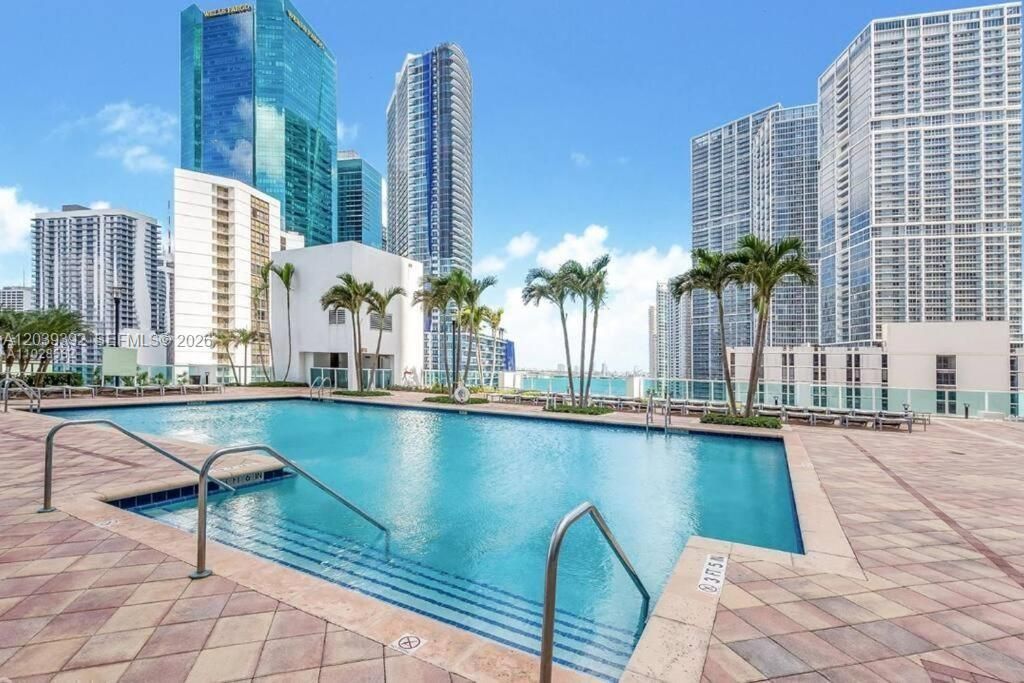 41 SE 5th St , Unit 2409, Miami, FL 33131 Photo