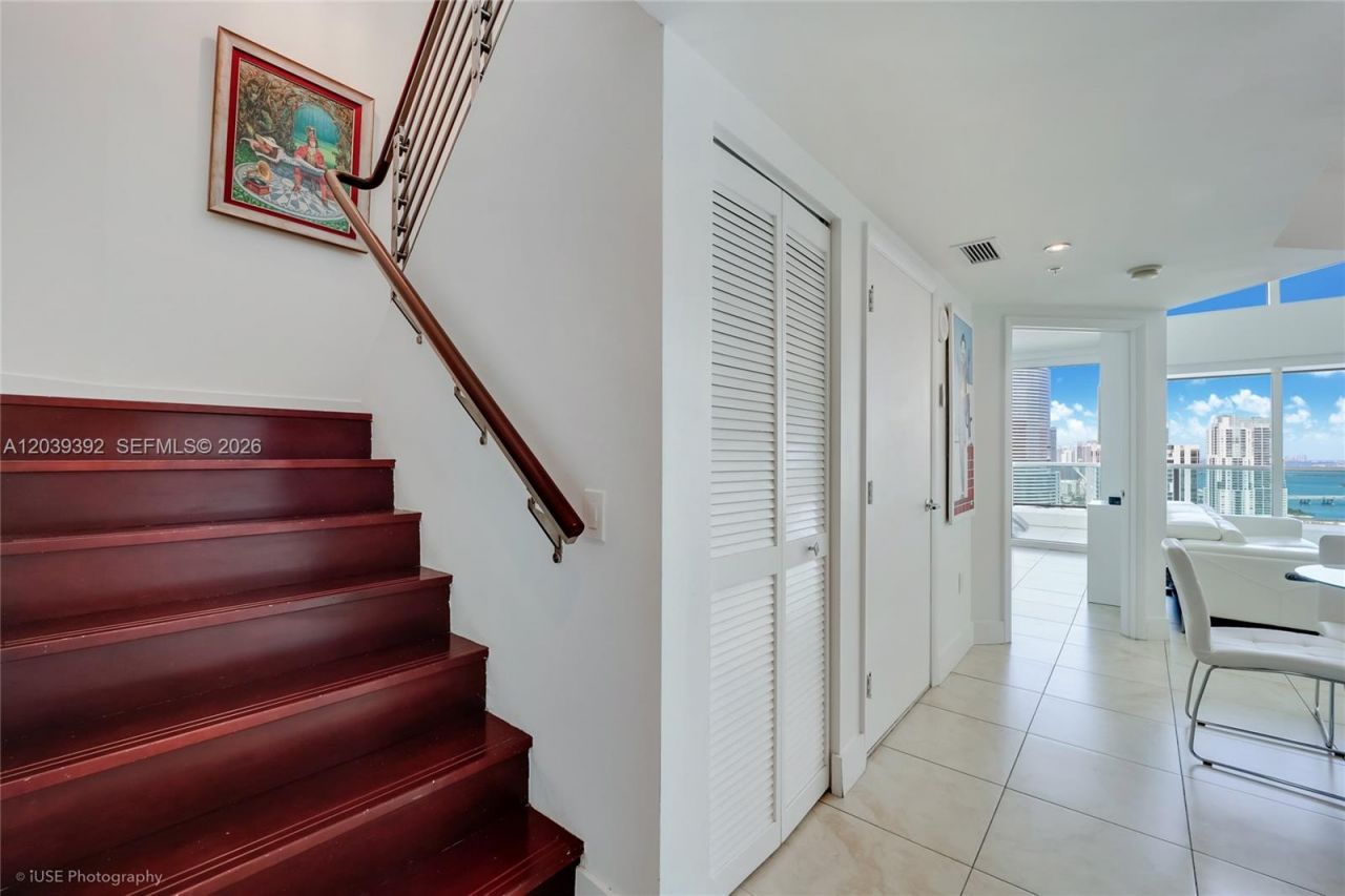 41 SE 5th St , Unit 2409, Miami, FL 33131 Photo