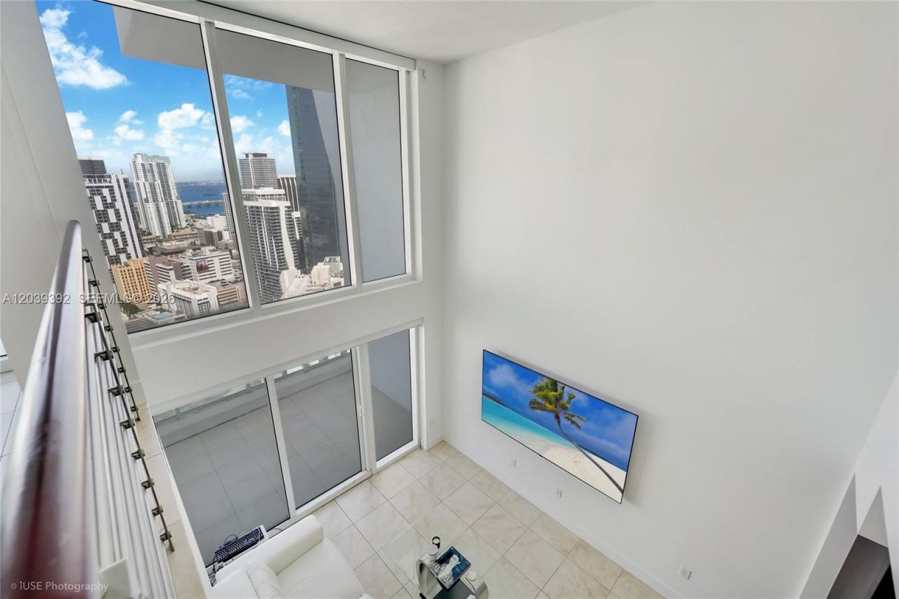 41 SE 5th St , Unit 2409, Miami, FL 33131 Photo