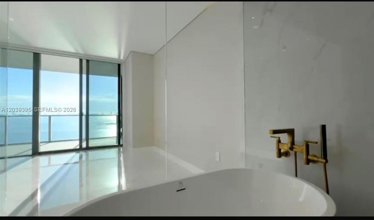 700 NE 24th St, Unit 1505, Miami, FL 33137 Photo