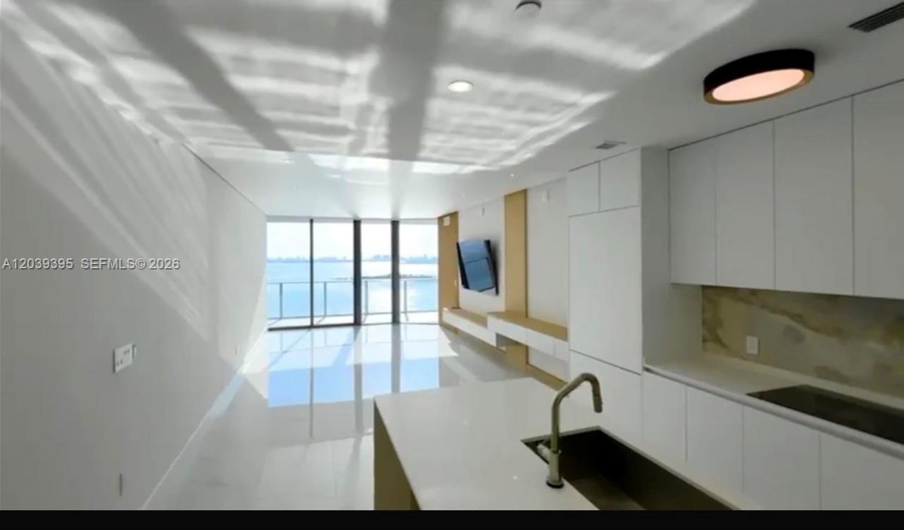 700 NE 24th St, Unit 1505, Miami, FL 33137 Photo