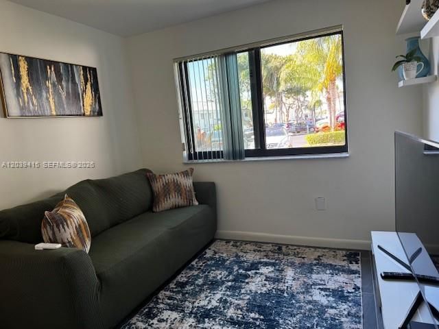 21300 San Simeon Way , Unit 01, Miami, FL 33179 Photo