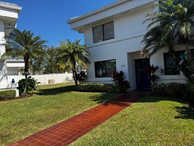 21300 San Simeon Way , Unit 01, Miami, FL 33179 Photo