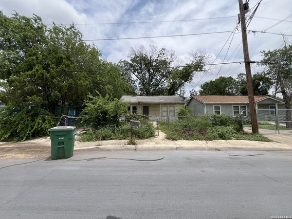 150 Ricardo, San Antonio, TX 78237