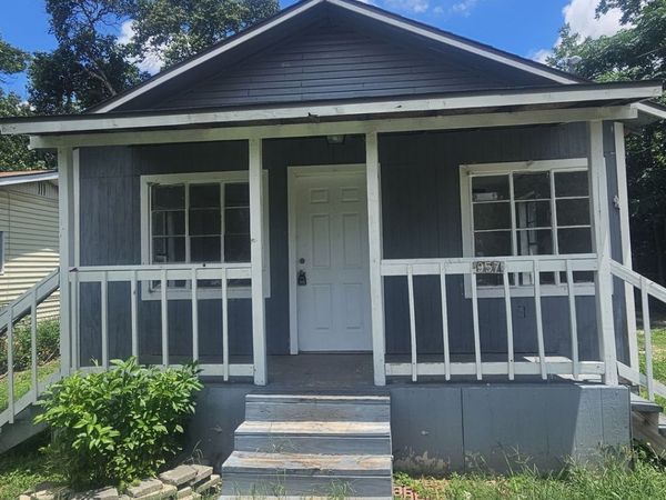 957 Crystal, San Antonio, TX 78211