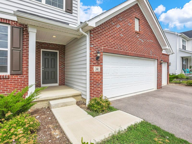 241 Sunstone Lane, Delaware, OH 43015 Photo 2