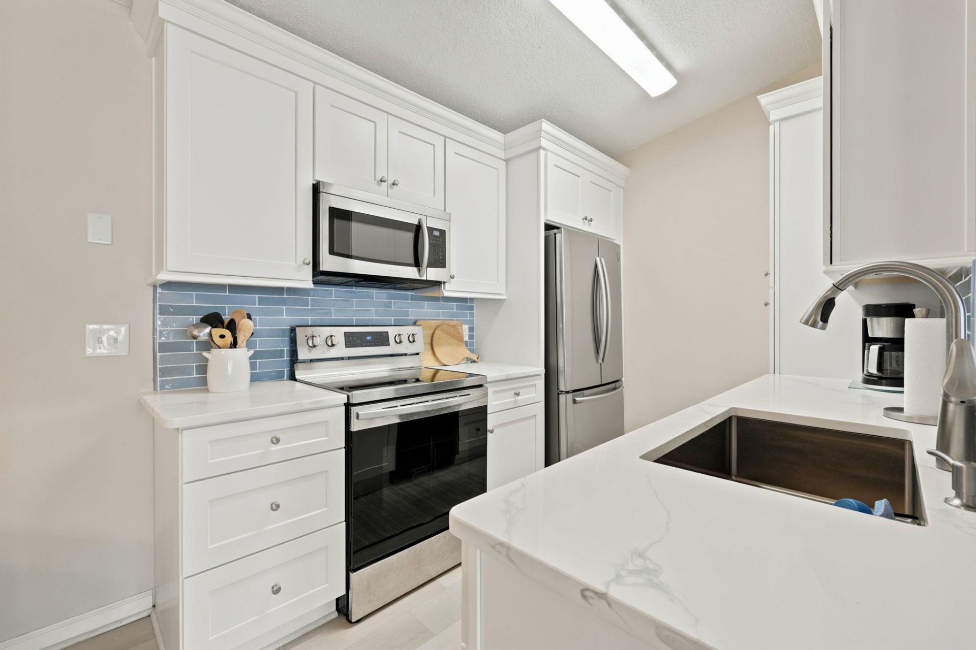 140 Spanish Oak Ct.  Photo 9