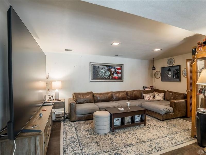 5550 Joyce Ann Dr, Dayton, OH 45415 Photo 20