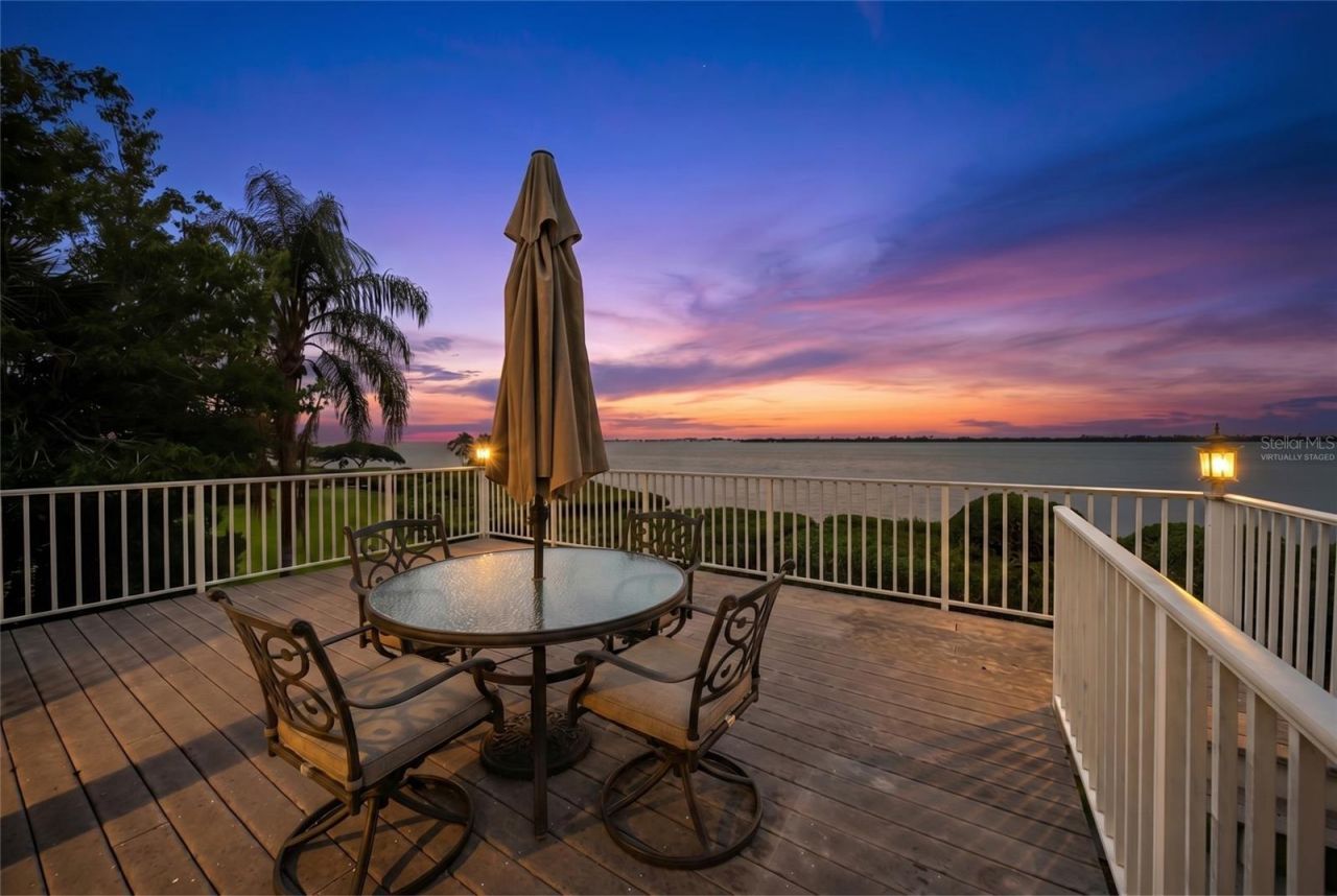 44 Tidy Island Boulevard, Bradenton, FL 34210 Photo