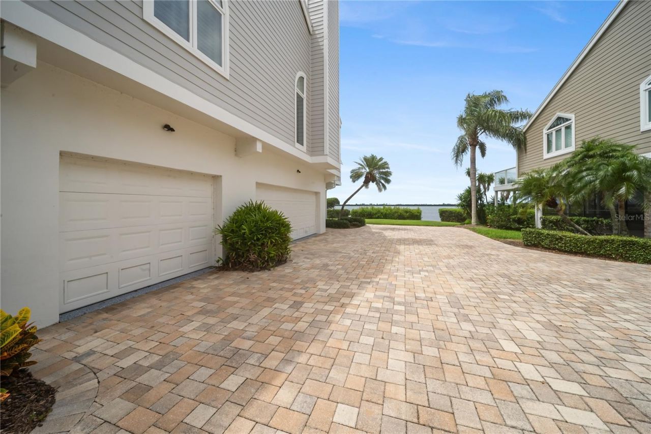 44 Tidy Island Boulevard, Bradenton, FL 34210 Photo