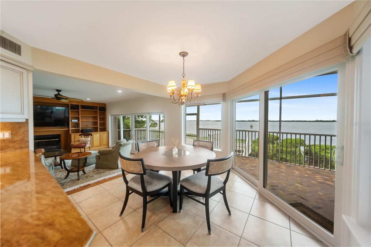 44 Tidy Island Boulevard, Bradenton, FL 34210 Photo