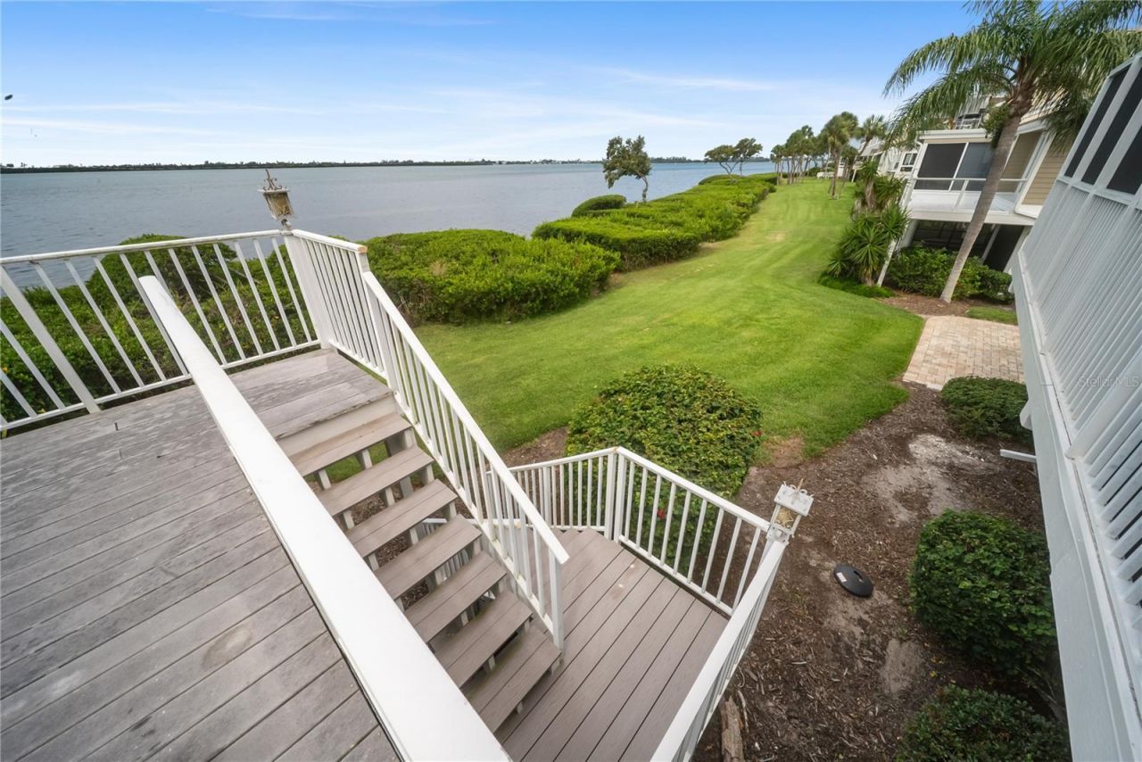 44 Tidy Island Boulevard, Bradenton, FL 34210 Photo
