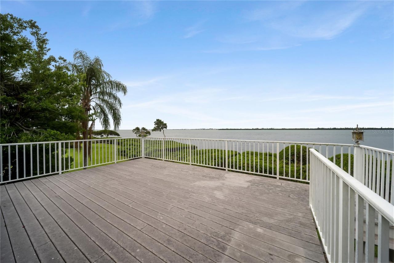 44 Tidy Island Boulevard, Bradenton, FL 34210 Photo